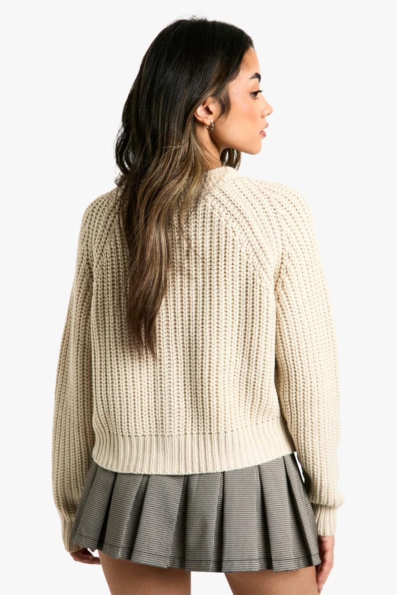 В'язаний кардиган на ґудзиках