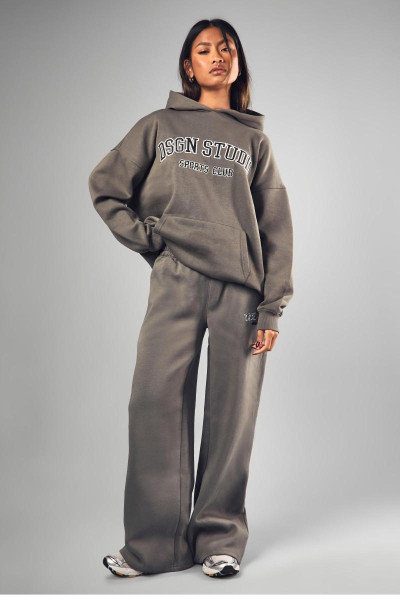Dsgn Studio Applique Straight Leg Jogger